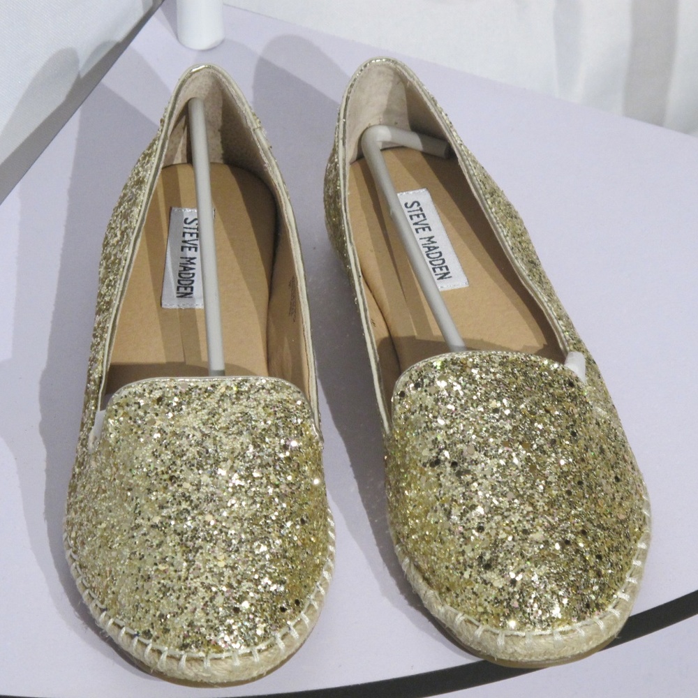 NEW IN BOX - Steve Madden Rubby Gold Glitter Flats